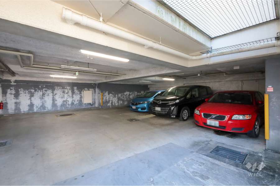 敷地内駐車場（屋内平面式）