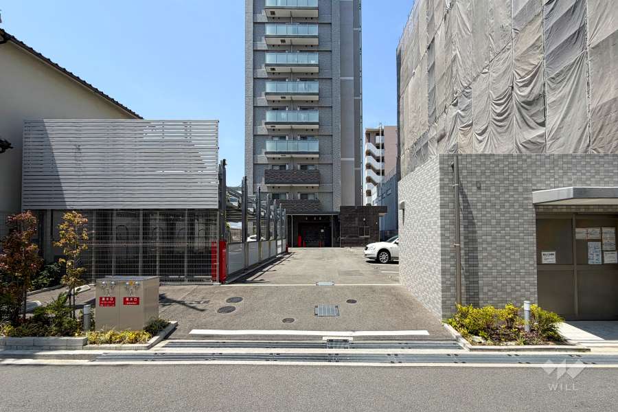 駐車場の出入口