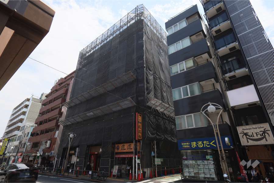 ハイシティ高田馬場（高田馬場4丁目）の外観（北西側から）※大規模修繕工事中