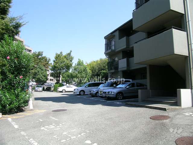 敷地内駐車場（屋外平面式）
