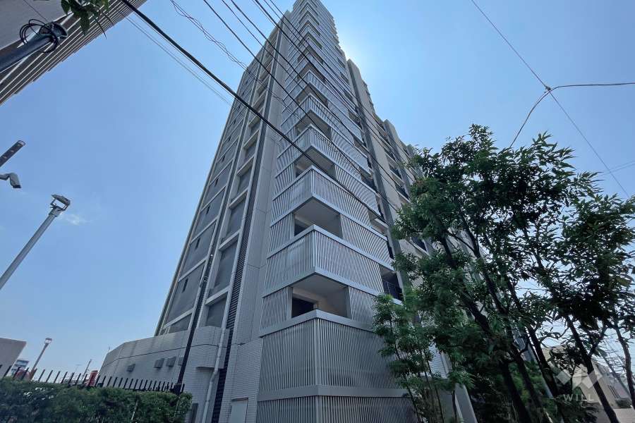 シティタワー駒沢大学ステーションコート レジデンス棟の外観（北西側から）