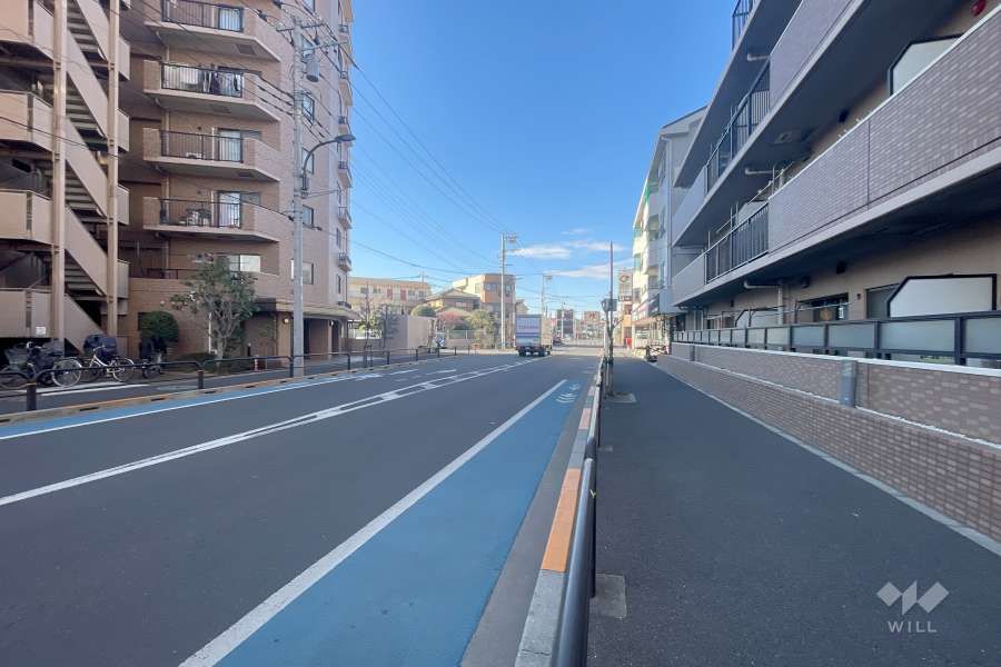 敷地南西側の前面道路