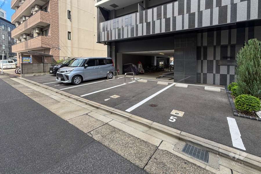 敷地内駐車場（屋外平面式）