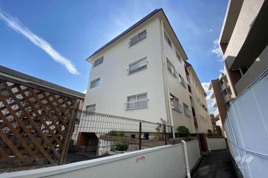 ロジェ宝塚の外観（北東側から）