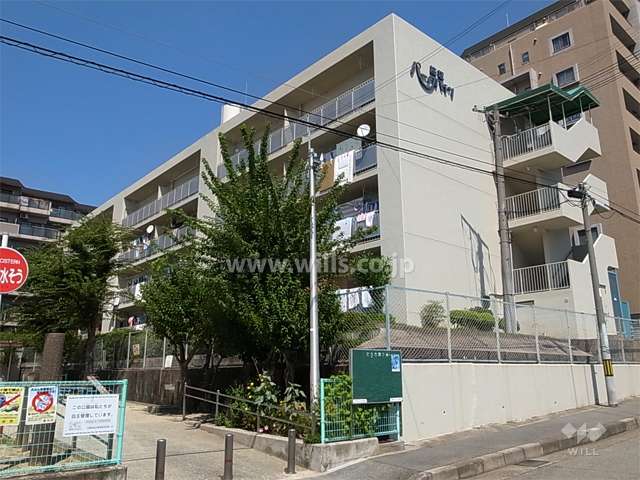 桜塚パークハイツの外観（南西側から）