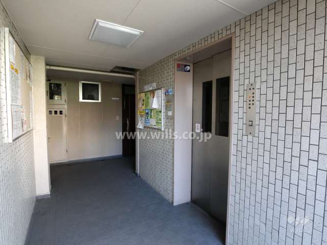 エントランスホール（エレベーター）