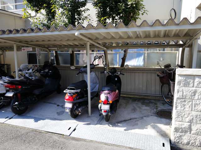 バイク置場