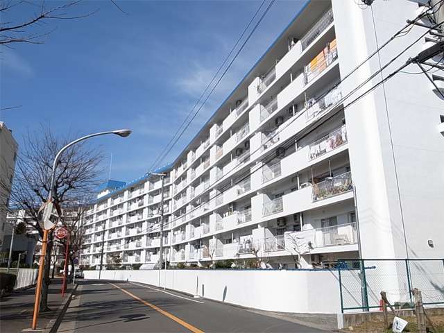 千里桃山台セントポリアの外観（南東側から）