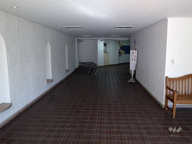 エントランスホール