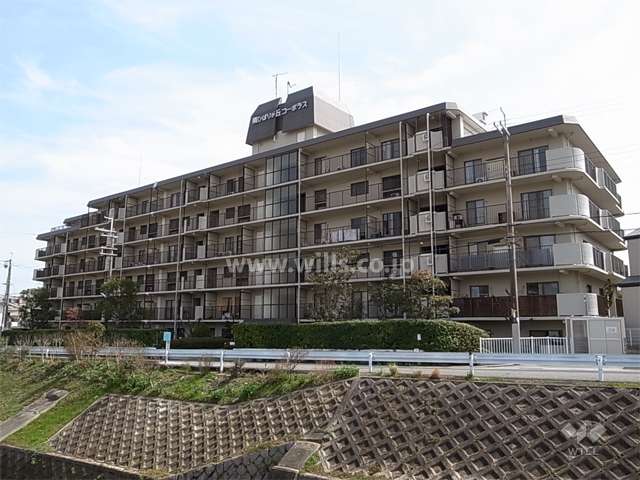 南ひばりガ丘コーポラスの外観（北西側から）