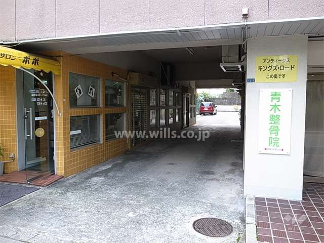 駐車場入り口