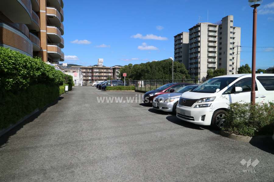 敷地内駐車場（屋外平面式）※敷地西部分