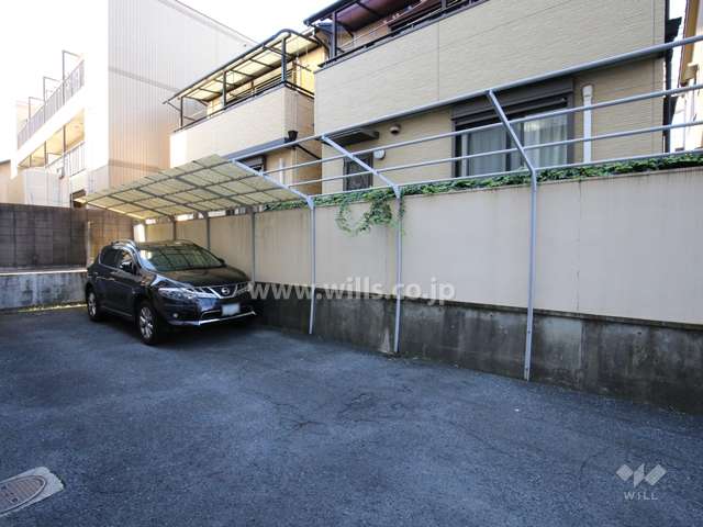 敷地内駐車場（屋外平面式）