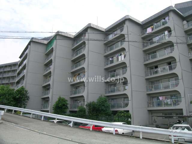 雁行設計の北2号棟（北側から）