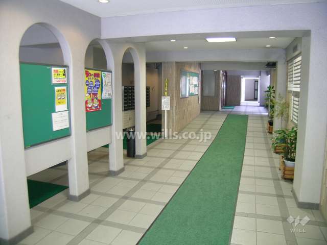 エントランスホール