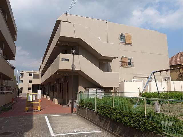 宝塚マリンハイツの外観（西側から）