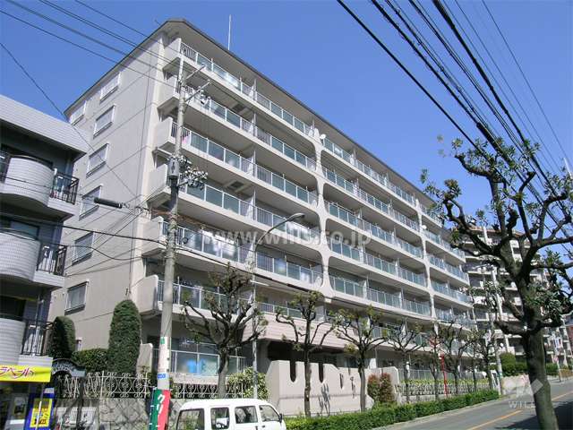 日商岩井第２緑地公園マンションの外観（南西側から）