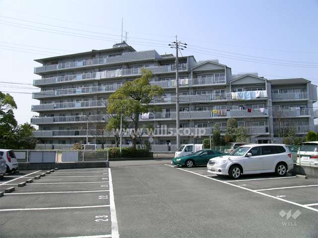 エンゼルハイム宝塚の外観（東側から）