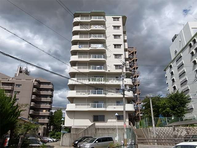 サンハイツ刀根山外観（南側から）