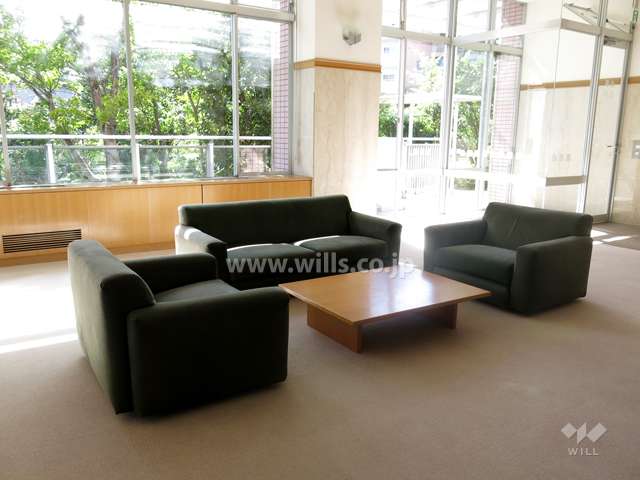 敷地内の各所に談話スペースが設けられています。