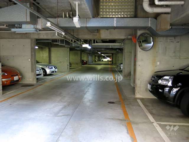 敷地内駐車場（屋内平面式）