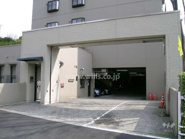 駐車場入口