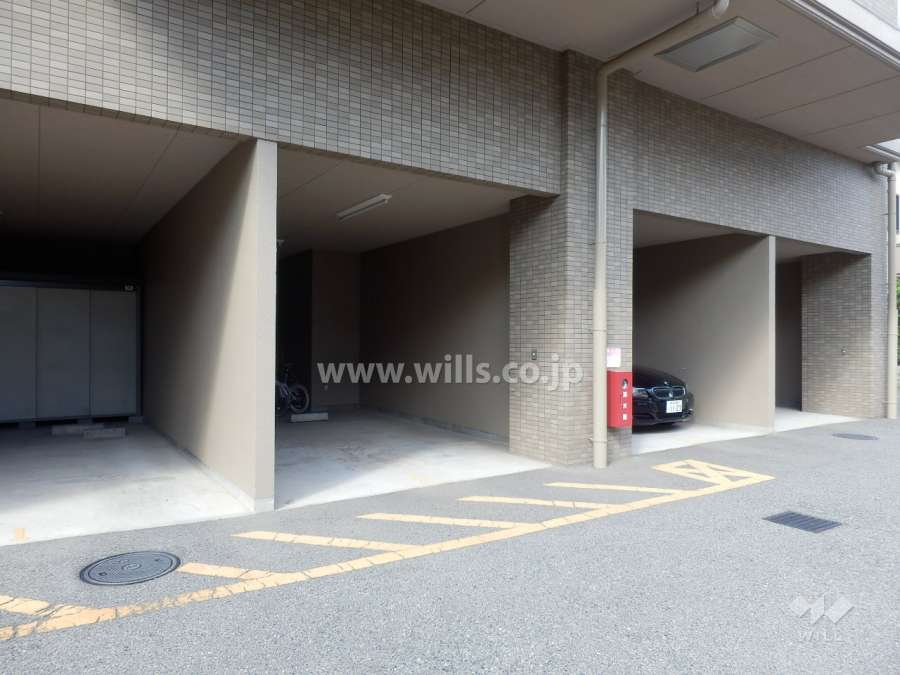 敷地内駐車場（屋内平面式）