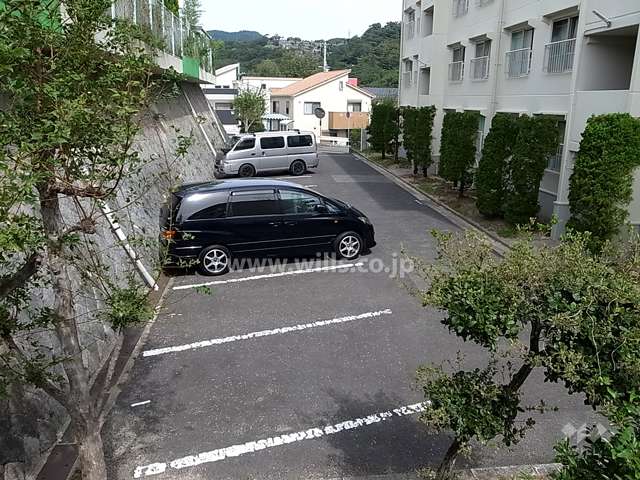 敷地内駐車場（屋外平面式）