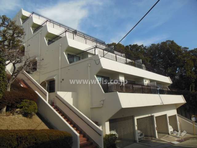 日商岩井御影ガーデンハイツB棟の外観（南西側から）
