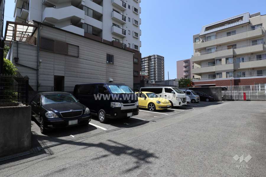 敷地内駐車場（屋外平面式）