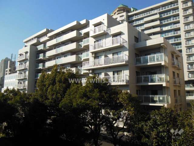 フォルザ住吉S棟の外観（南東側から）
