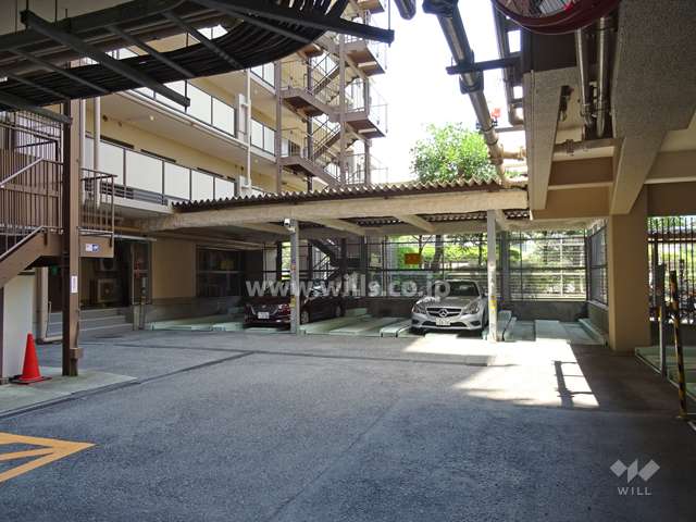 敷地内駐車場（屋外機械式）