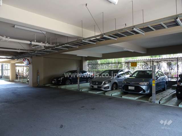 敷地内駐車場（屋内機械式）