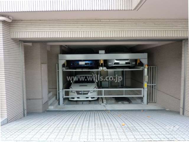 敷地内駐車場（屋内機械式）