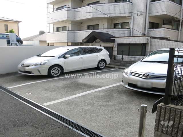 敷地内駐車場（屋外平面式）