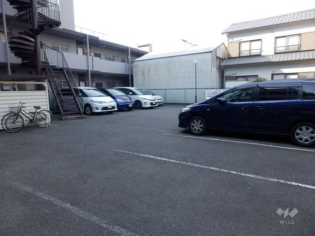 敷地内駐車場（屋外平面式）