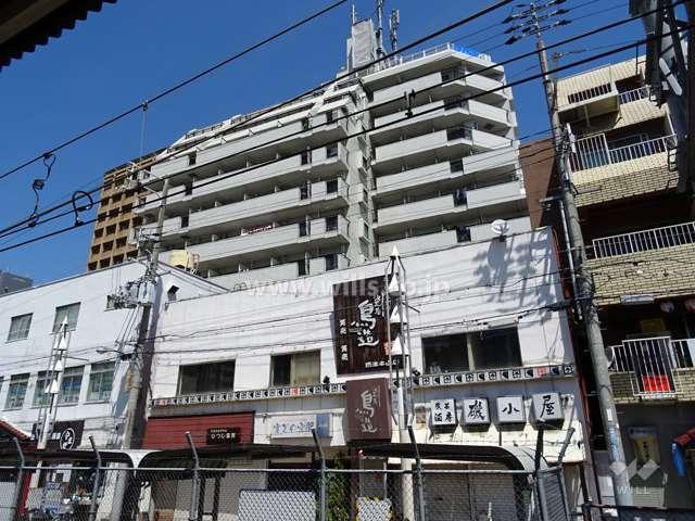 カサベラ岡本の外観（南東側から）