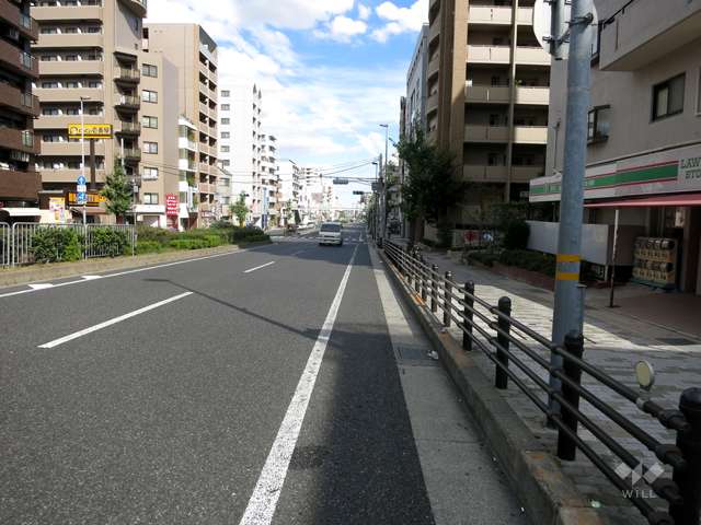 敷地北側は国道2号線に面しています。