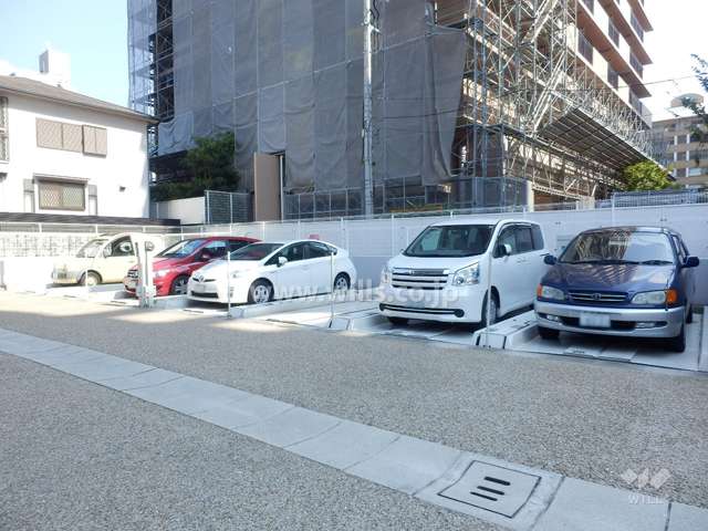 敷地内駐車場（屋外機械式）