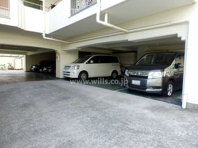 敷地内駐車場（屋内平面式）