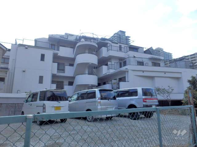マンションの北側にはJR東海道本線が通っています。