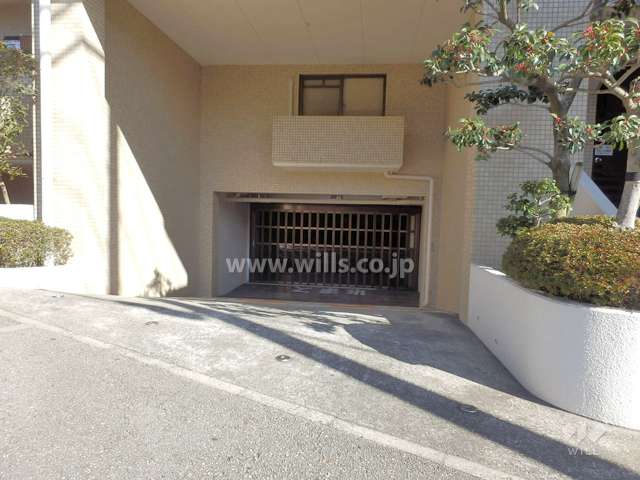 駐車場出入り口