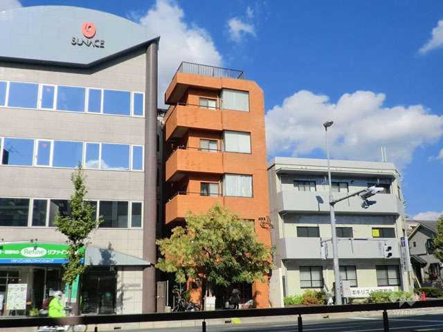 グリーンハイツ御影の外観（南西側から）