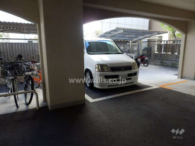 敷地内駐車場（屋外平面式）