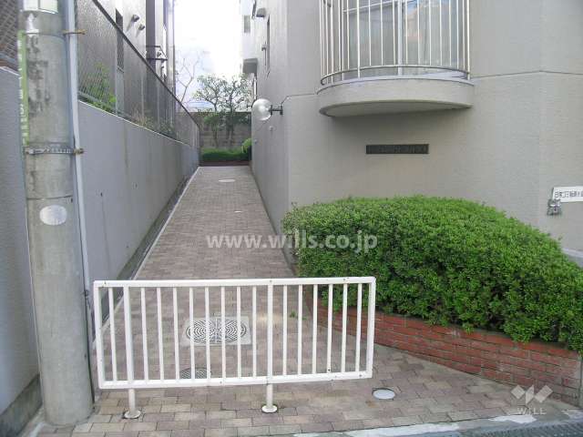 エントランスアプローチ