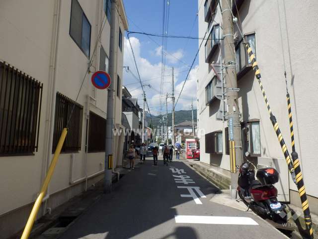 敷地南西側の前面道路