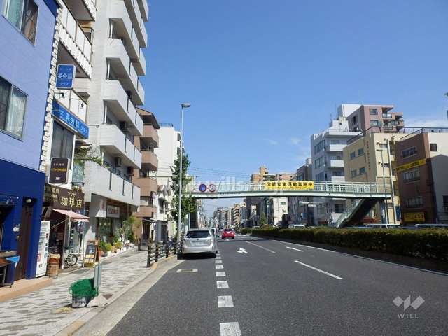 敷地南東側の前面道路