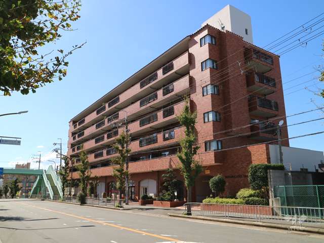 螢池アーバンライフの外観（南東側から）