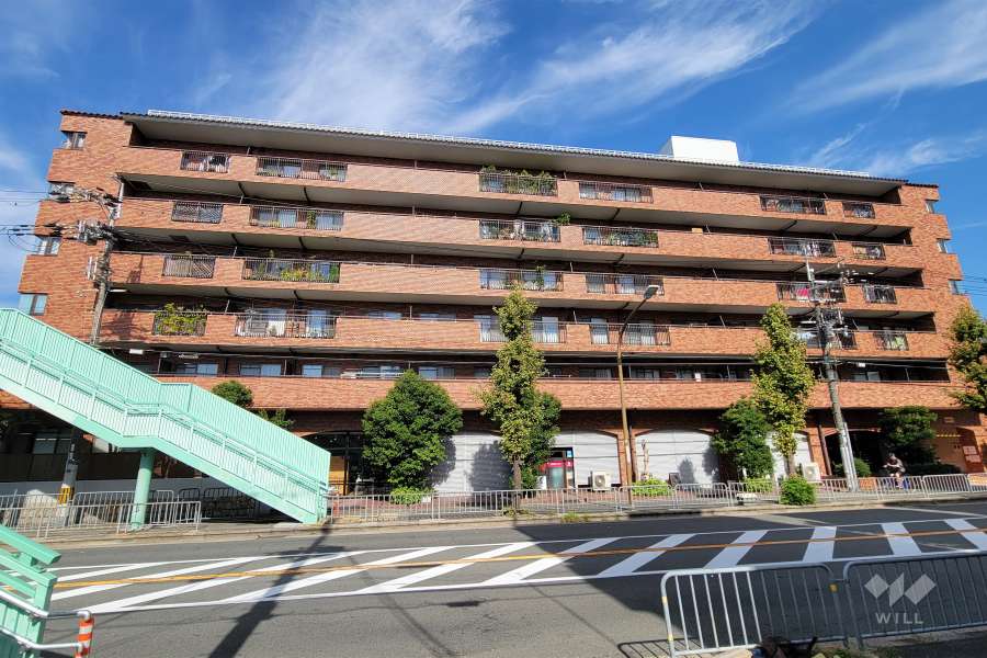 螢池アーバンライフの外観(南側から)