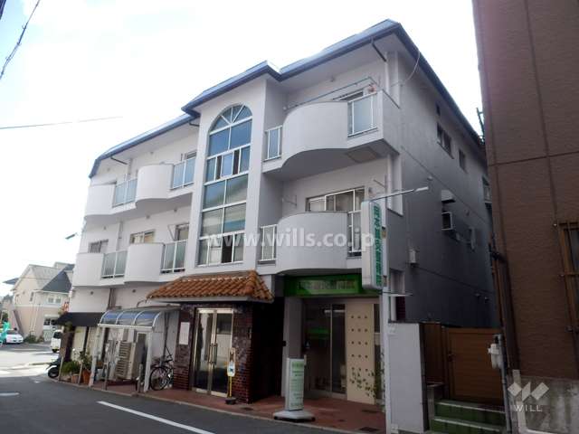 サン本山の外観（北東側から）